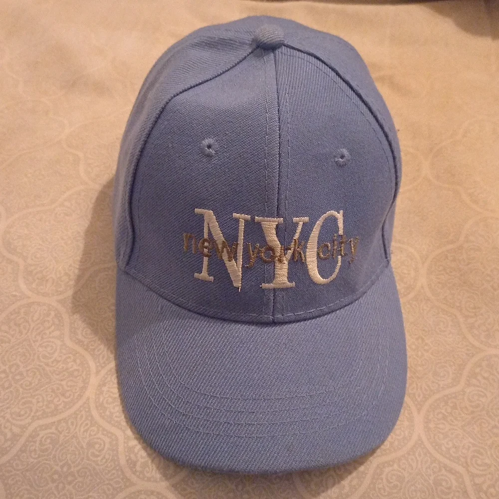 Baseball cap - Picture 1 of 4